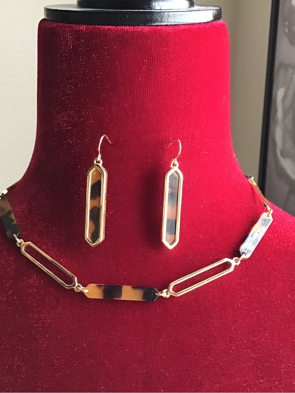 Ralph Lauren Gold-Tone Tortoiseshell Drop Earrings & Necklace Set